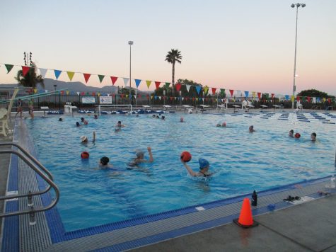 The Cam High boys water polo team faced a heavy loss against the Rio Mesa Spartans on Monday, ending with a score of 9-21.