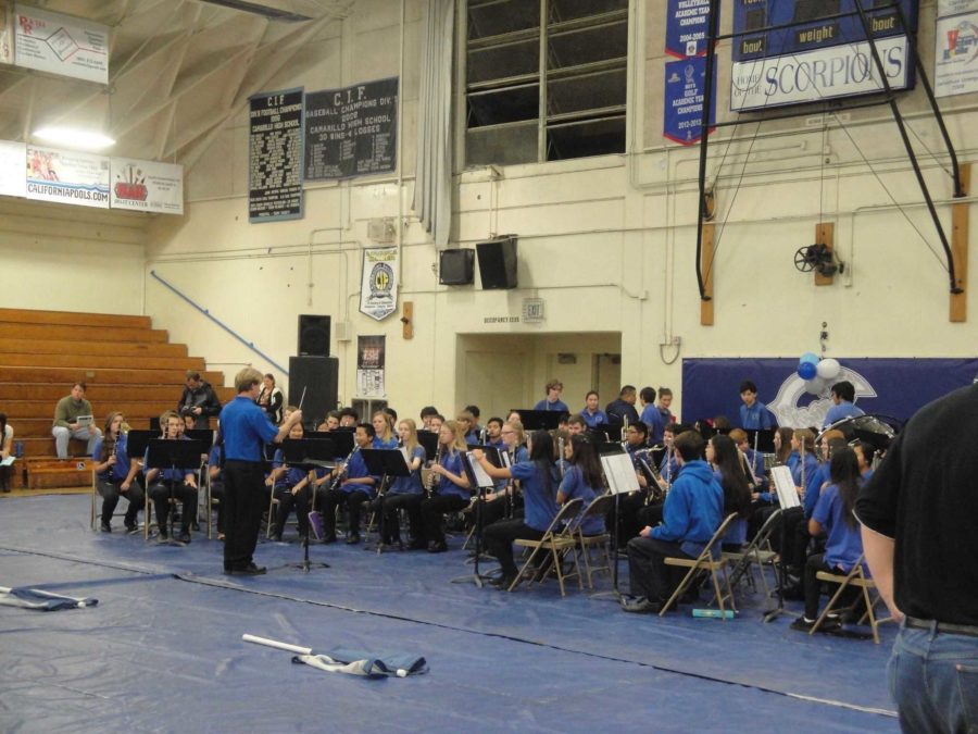 Following tradition, the Cam High concert and symphonic bands perform to open Cam Highs Open House. 