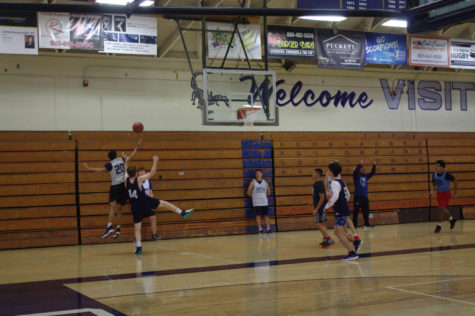 Cam High’s Varsity Basketball Team Breaks 40 Year Record